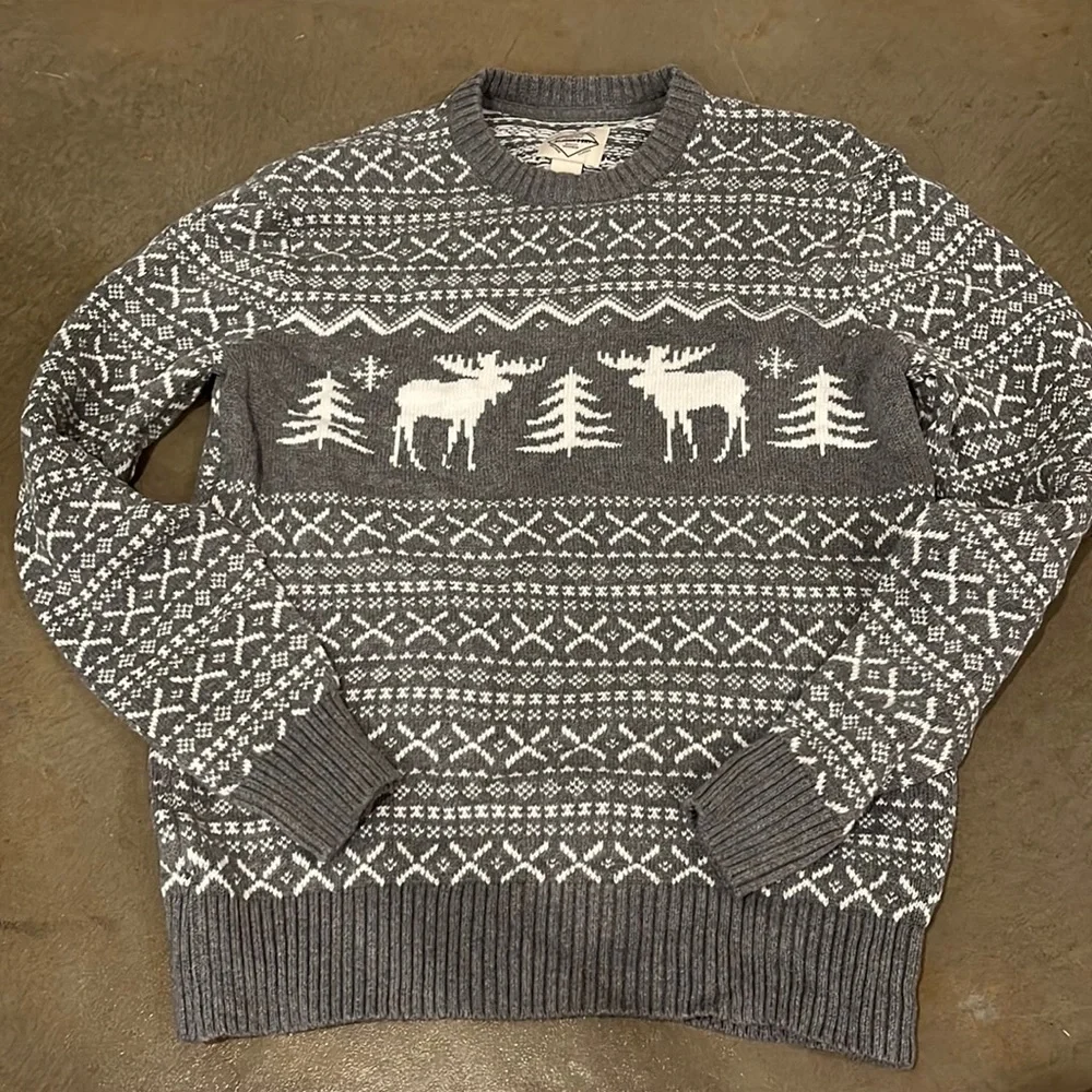 St. John’s bay sweater - Picture 1 of 3